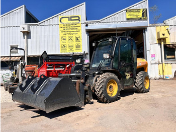 Телескопический погрузчик JCB