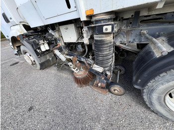 Подметально-уборочная машина RENAULT Camion balayeur SCARAB MAJOR: фото 4