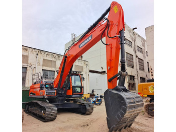 Гусеничный экскаватор DOOSAN DX300