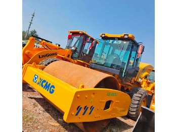 Компактор XCMG XS263J