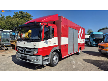 Грузовик с закрытым кузовом MERCEDES-BENZ