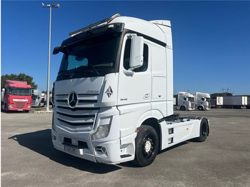 Тягач MERCEDES-BENZ Actros 1845