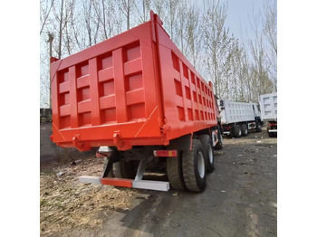 Самосвал SINOTRUK HOWO