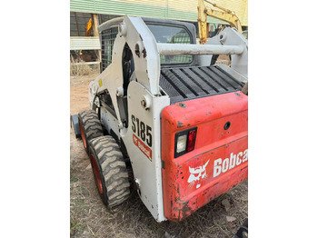 Мини-погрузчик с бортовым поворотом BOBCAT S185: фото 2