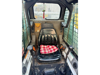 Мини-погрузчик с бортовым поворотом BOBCAT S185: фото 4