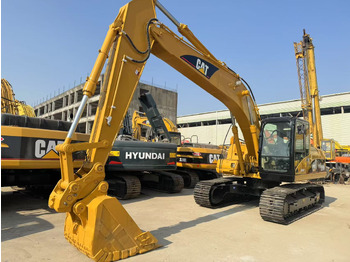 Гусеничный экскаватор CATERPILLAR 320C
