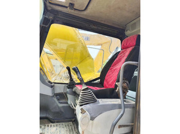 Гусеничный экскаватор KOMATSU PC200-7: фото 4