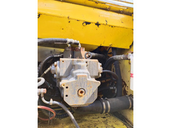 Гусеничный экскаватор KOMATSU PC200-7: фото 5