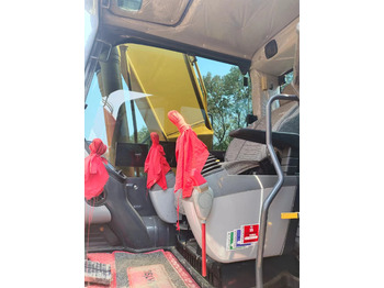 Гусеничный экскаватор KOMATSU PC200-8: фото 3 Гусеничный экскаватор KOMATSU PC200-8: фото 3