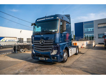 Тягач MERCEDES-BENZ Actros 1846