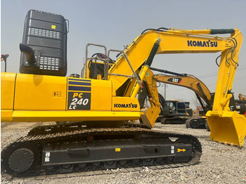 Гусеничный экскаватор KOMATSU PC240