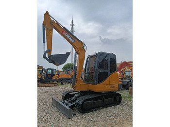 Мини-экскаватор XCMG XE60DA