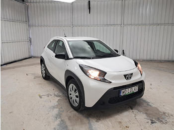 Легковой автомобиль TOYOTA