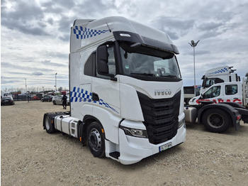 Тягач IVECO