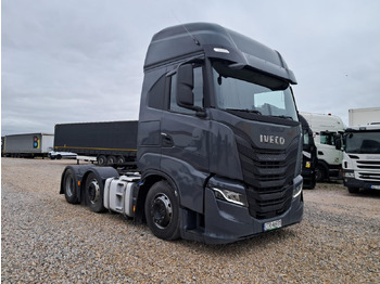 Тягач IVECO