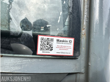 Экскаватор-погрузчик 2007 8600E LÄNNEN SKINNE/VEI GRAVELASTER M/PERSONLIFT, RAMMESTYRT - JERNBANE MASKIN: фото 4