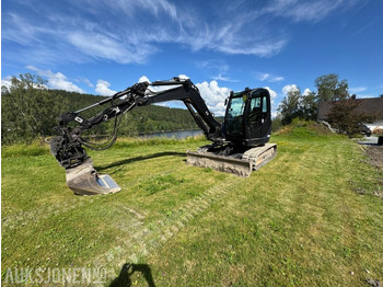 Экскаватор JCB