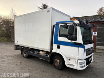 Грузовик с закрытым кузовом 2013 MAN TGL8 220 4X2 Euro6T 3 seter servicevogn C1-reg.: фото 4