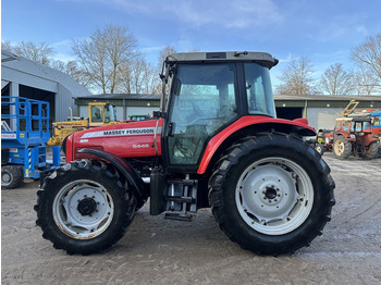 Трактор Massey Ferguson 5445: фото 2