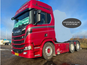Тягач SCANIA R 650