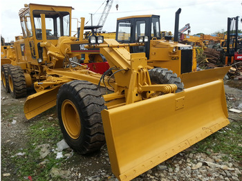 Грейдер CATERPILLAR 140H