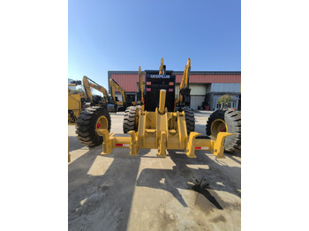 Грейдер CATERPILLAR 140K