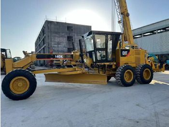 Грейдер CATERPILLAR 140K