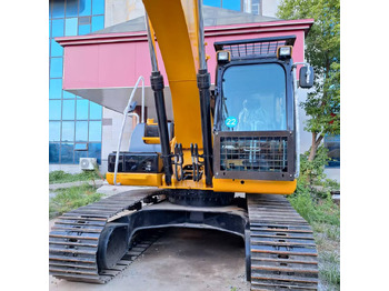 Гусеничный экскаватор CATERPILLAR 320D2