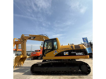 Гусеничный экскаватор CATERPILLAR 320CL