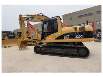 Гусеничный экскаватор CATERPILLAR 320CL