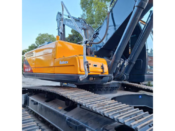 Колёсный экскаватор HYUNDAI