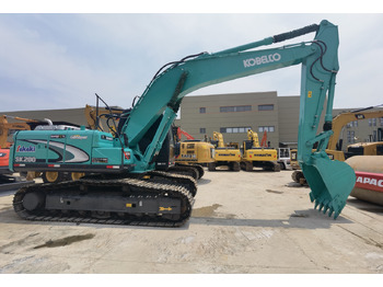 Гусеничный экскаватор KOBELCO