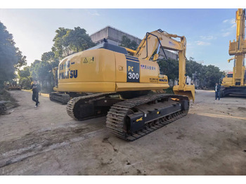 Гусеничный экскаватор KOMATSU PC300-7