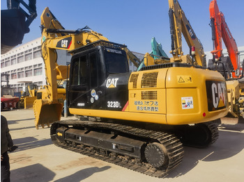 Экскаватор CATERPILLAR 323D