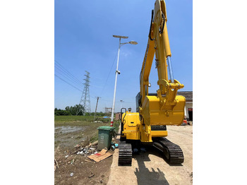 : фото в шапке страницы