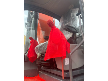 Гусеничный экскаватор Doosan DX 225: фото 2 Гусеничный экскаватор Doosan DX 225: фото 2