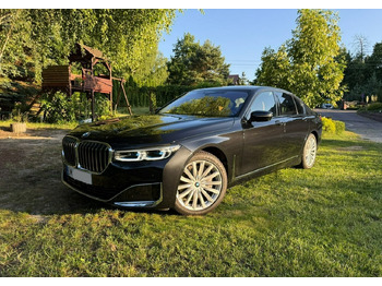 Седан BMW