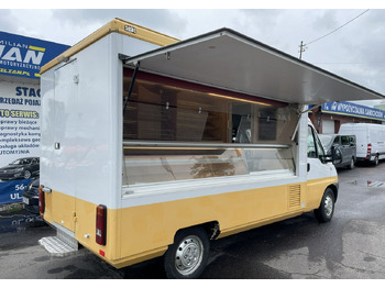 : фото в шапке страницы