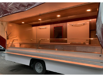 Торговый прицеп