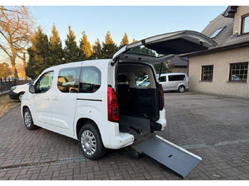 Легковой автомобиль OPEL