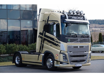 Тягач VOLVO FH16