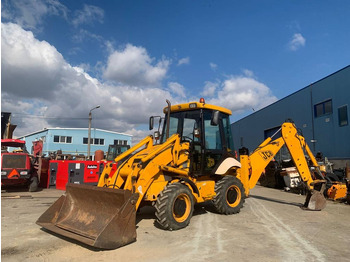 Экскаватор-погрузчик JCB 2CX