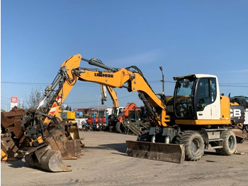 Колёсный экскаватор LIEBHERR A 912