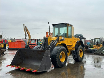 Колёсный погрузчик VOLVO L60E