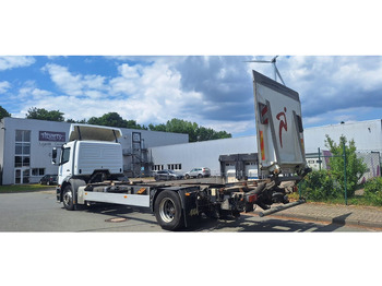 Грузовик-шасси Mercedes-Benz 1833 2 Achser für BDF mit LBW: фото 5 Грузовик-шасси Mercedes-Benz 1833 2 Achser für BDF mit LBW: фото 5