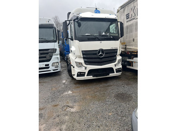 Тягач MERCEDES-BENZ Actros 1842