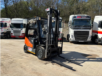 Дизельный погрузчик DOOSAN