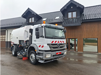 Подметально-уборочная машина JOHNSTON