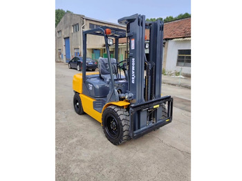 Вилочный погрузчик KOMATSU