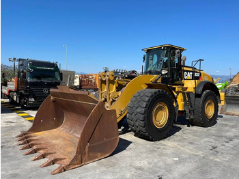 Колёсный погрузчик CATERPILLAR